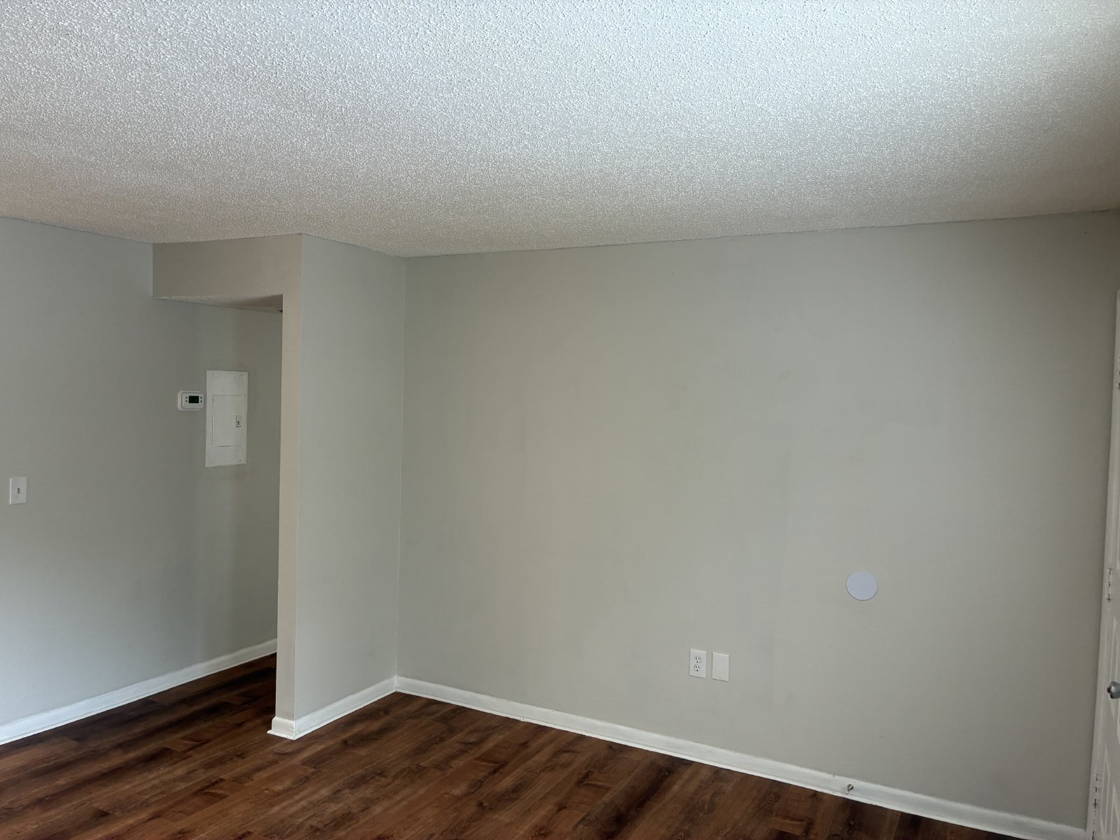 Remodeled 2/1 in S. Tampa property image