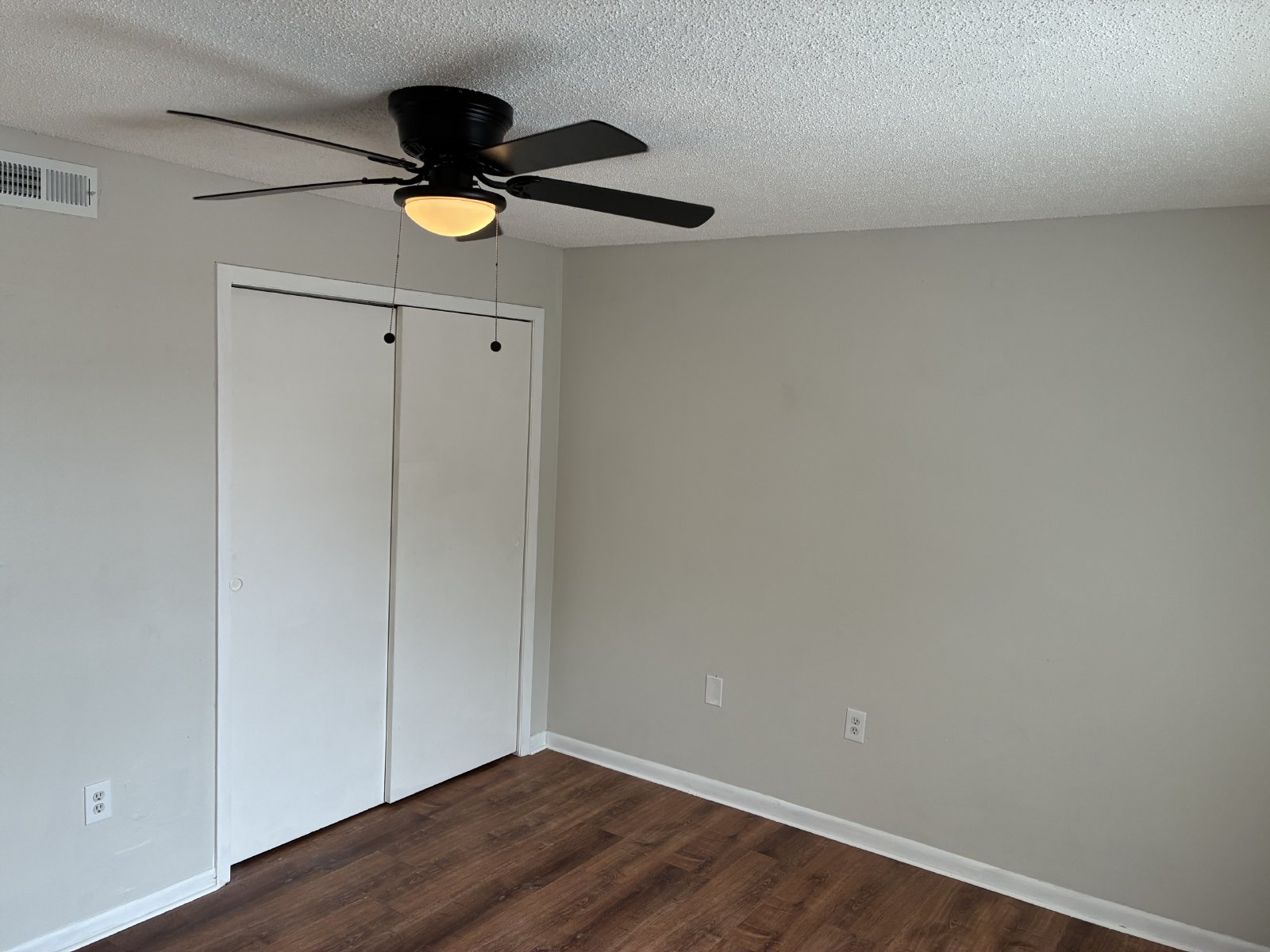 Remodeled 2/1 in S. Tampa property image