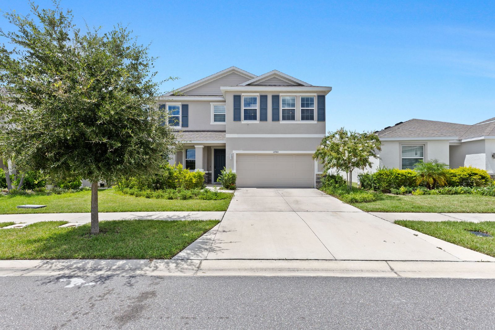 FULLY FURNISHED 4 BED 3 BATH Lagoon Community AVAILABLE NOW property image