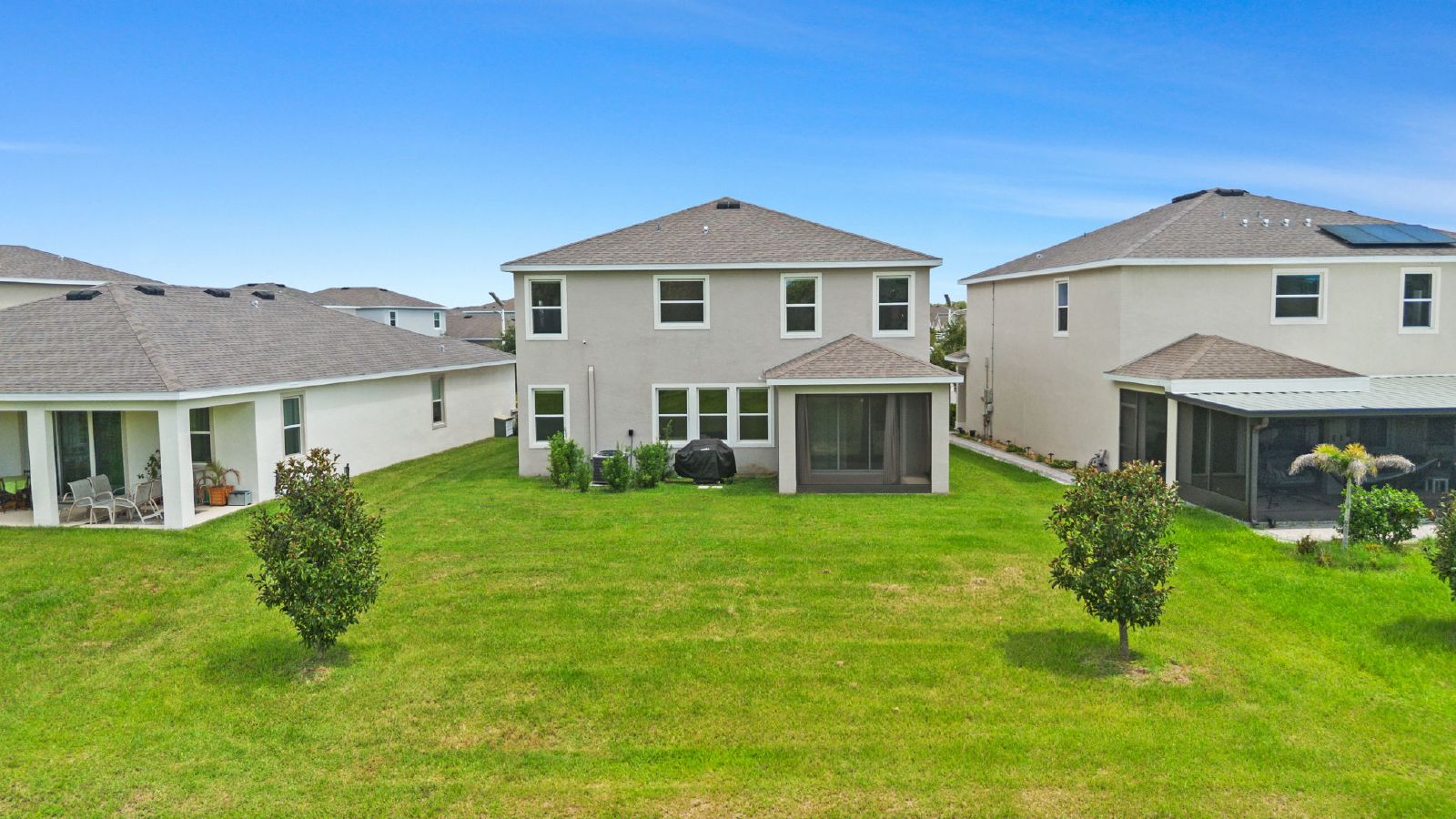 FULLY FURNISHED 4 BED 3 BATH Lagoon Community AVAILABLE NOW property image