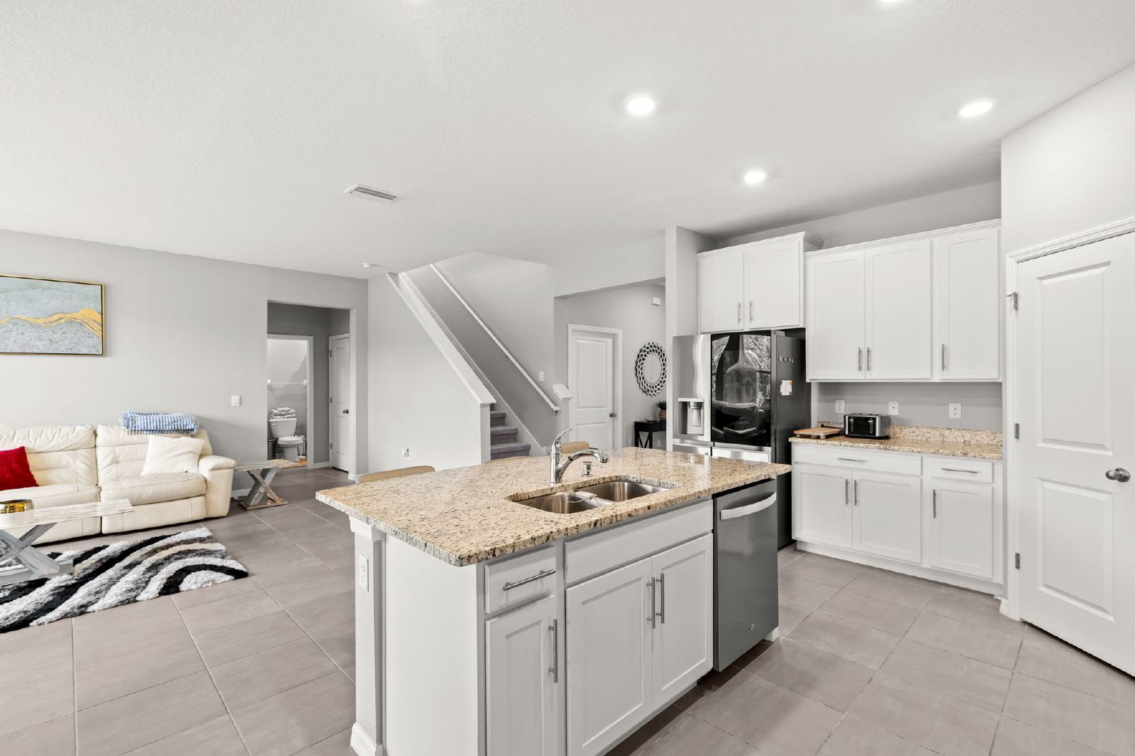 FULLY FURNISHED 4 BED 3 BATH Lagoon Community AVAILABLE NOW property image