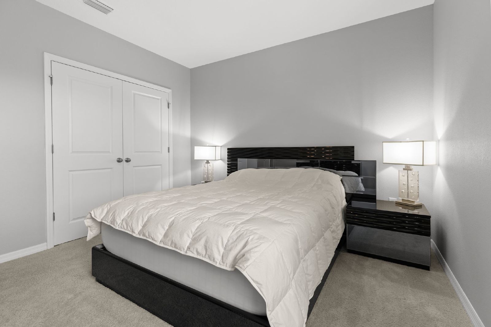 FULLY FURNISHED 4 BED 3 BATH Lagoon Community AVAILABLE NOW property image