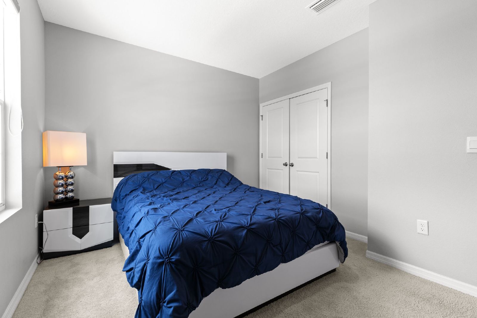 FULLY FURNISHED 4 BED 3 BATH Lagoon Community AVAILABLE NOW property image