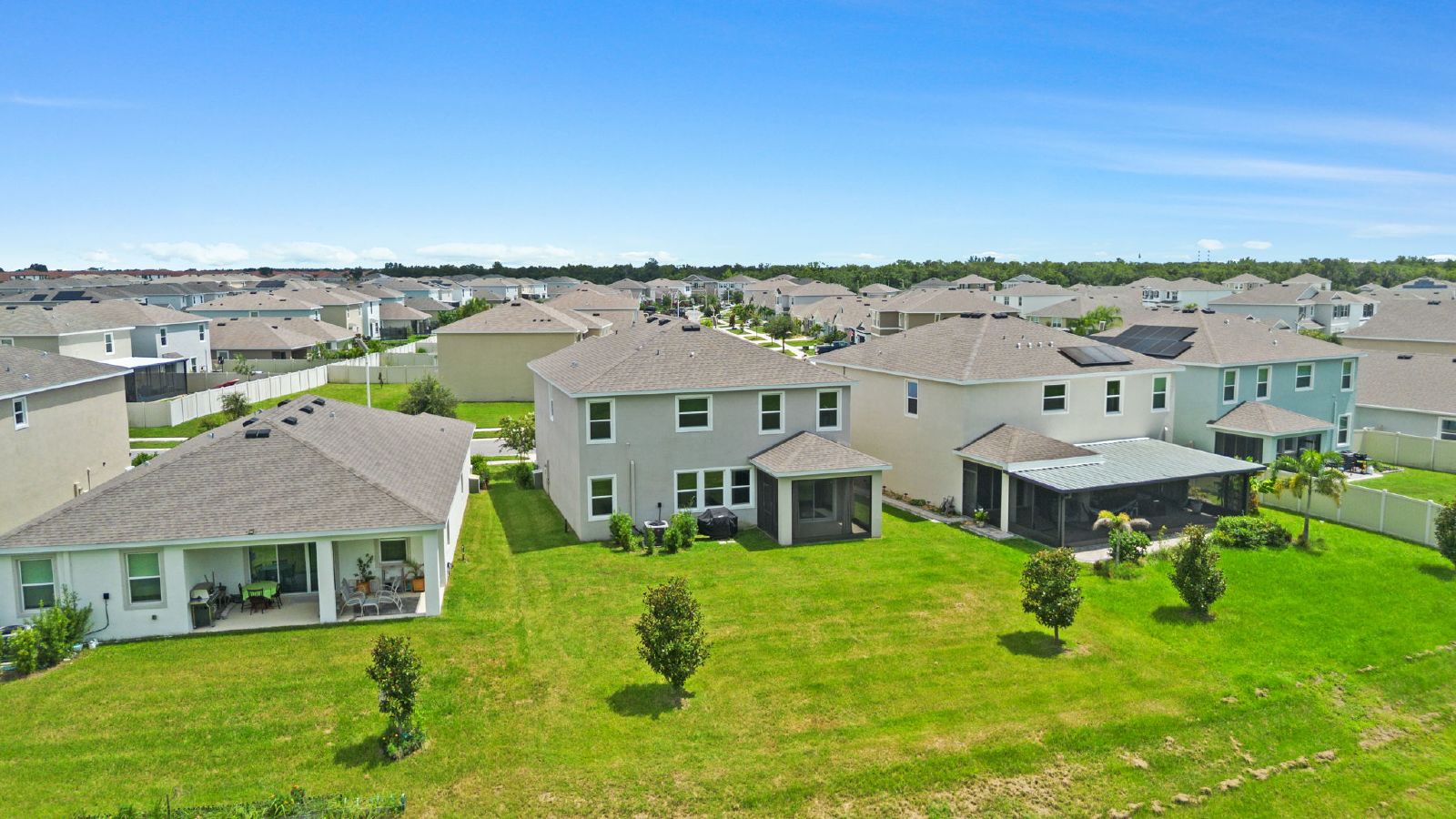 FULLY FURNISHED 4 BED 3 BATH Lagoon Community AVAILABLE NOW property image