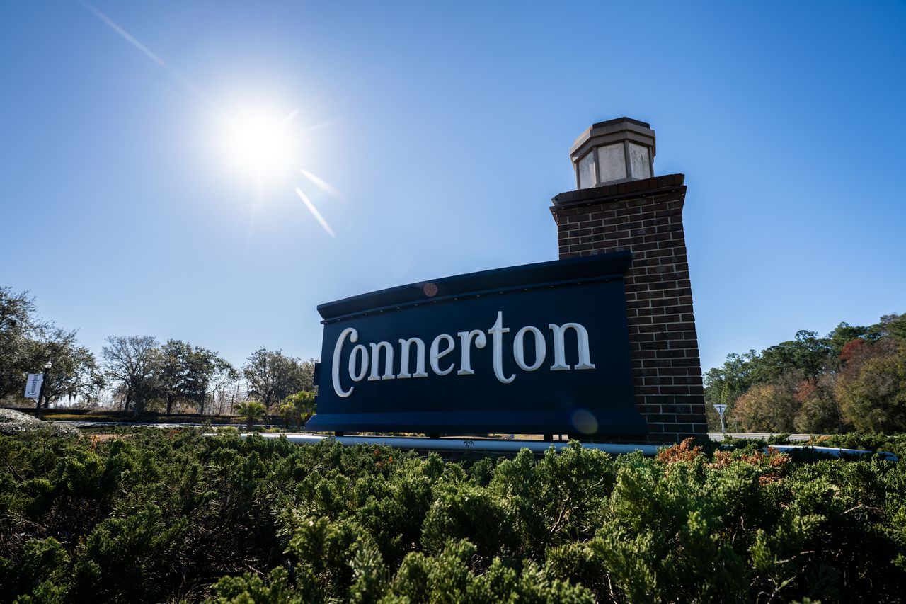 Five Bedroom, Four Bath Pool Home in Connerton property image