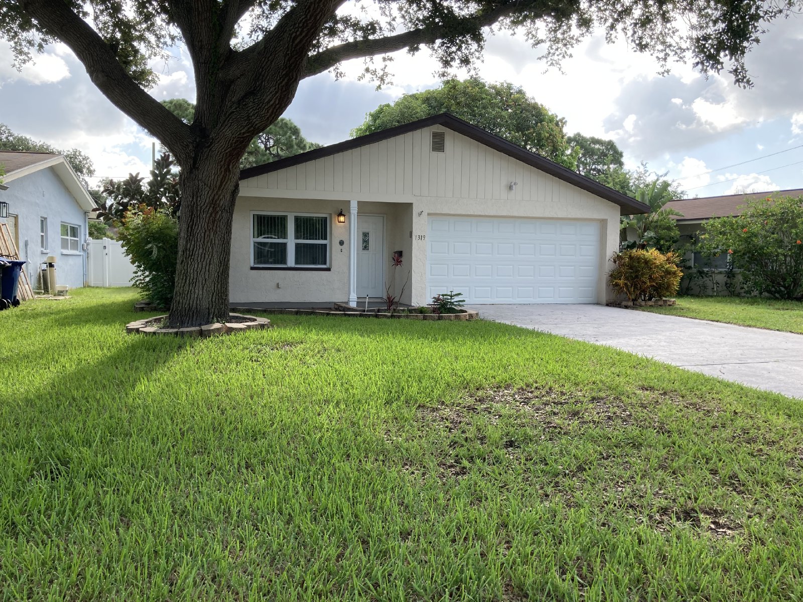 Adorable 2/2/2 In Floral Villa Park property image