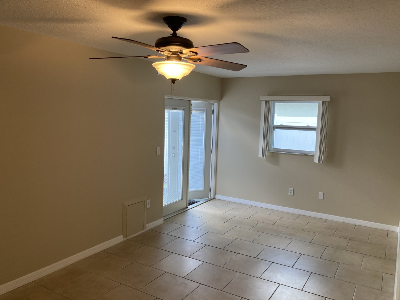 Adorable 2/2/2 In Floral Villa Park property image