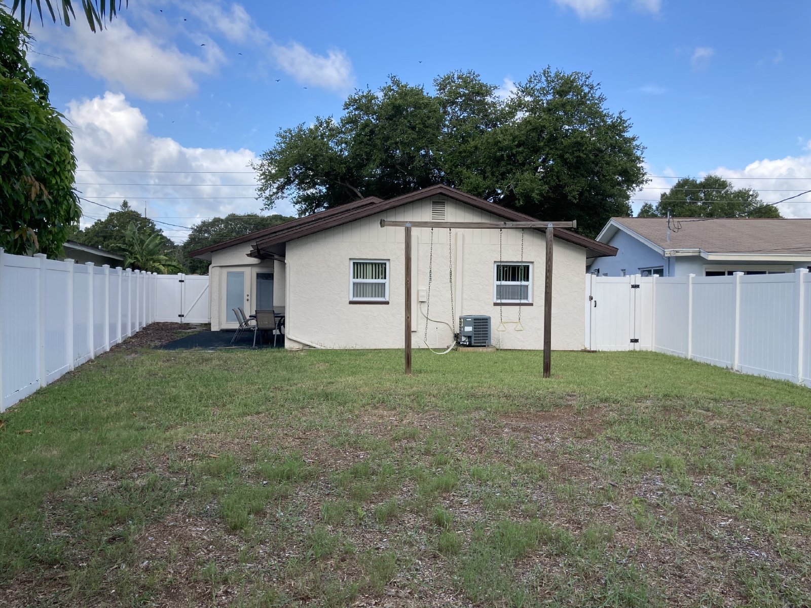 Adorable 2/2/2 In Floral Villa Park property image