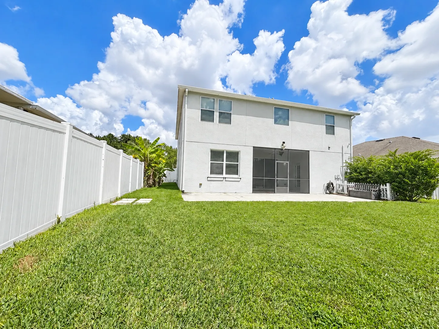 Beautiful 5-Bedroom Home with a Fully Fenced Yard in Land O? Lakes property image