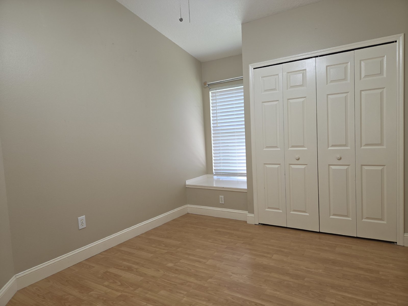 3 Bedroom 2 Bath Home In Cross Creek! property image