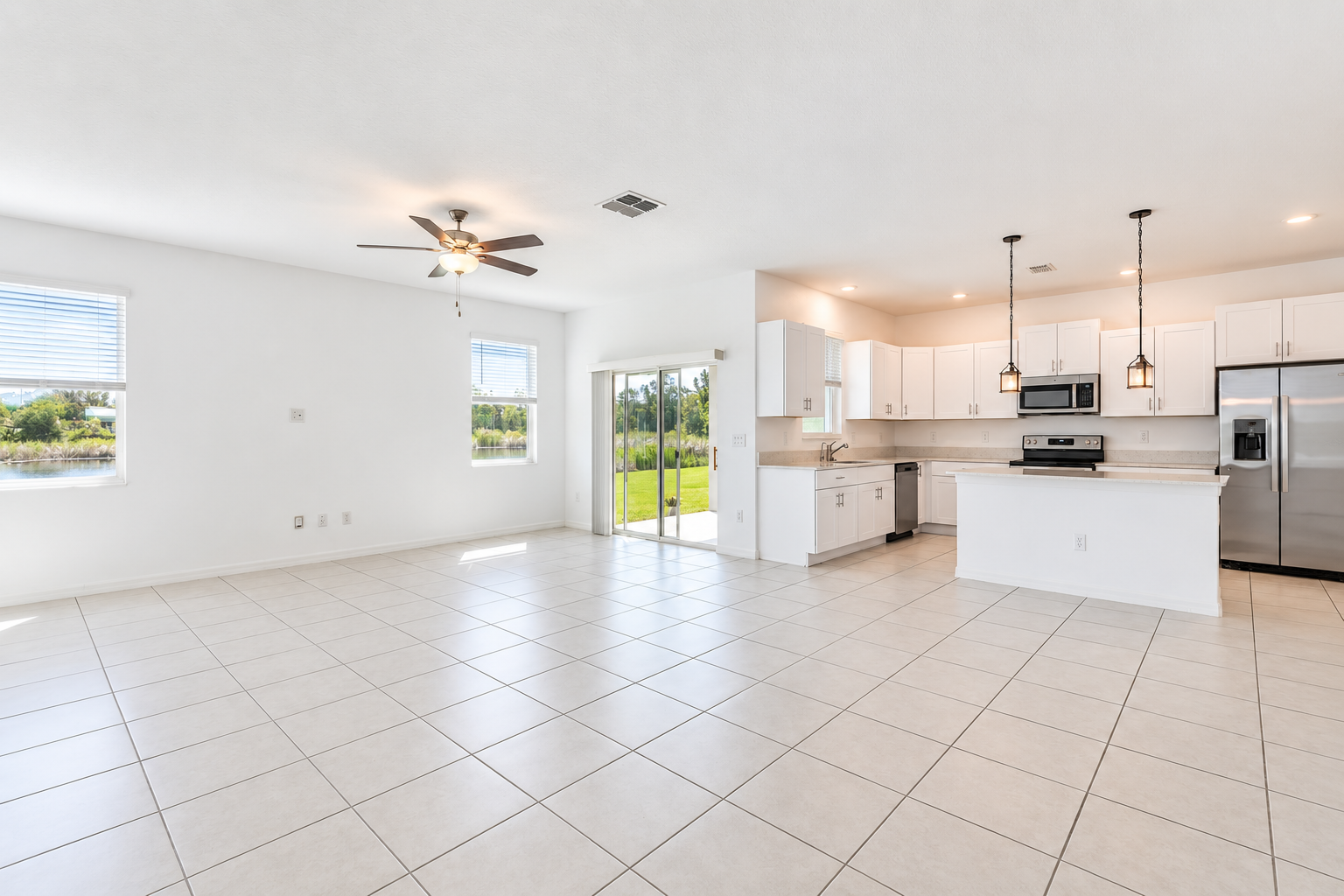 beautifully maintained 4-bedroom, 3-bathroom townhome in Land O Lakes! property image