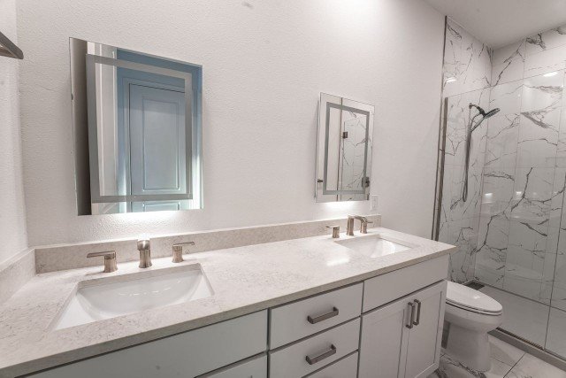 Newer 2/2 Condo In Downtown St Petersburg! property image