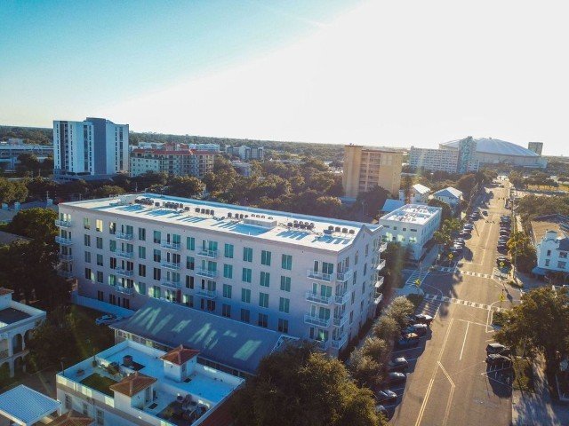 Newer 2/2 Condo In Downtown St Petersburg! property image
