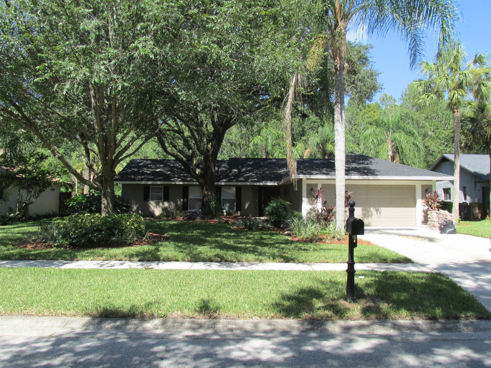 Like New!  Great location! property image
