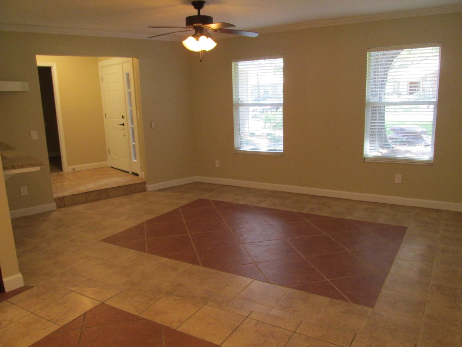 Like New!  Great location! property image