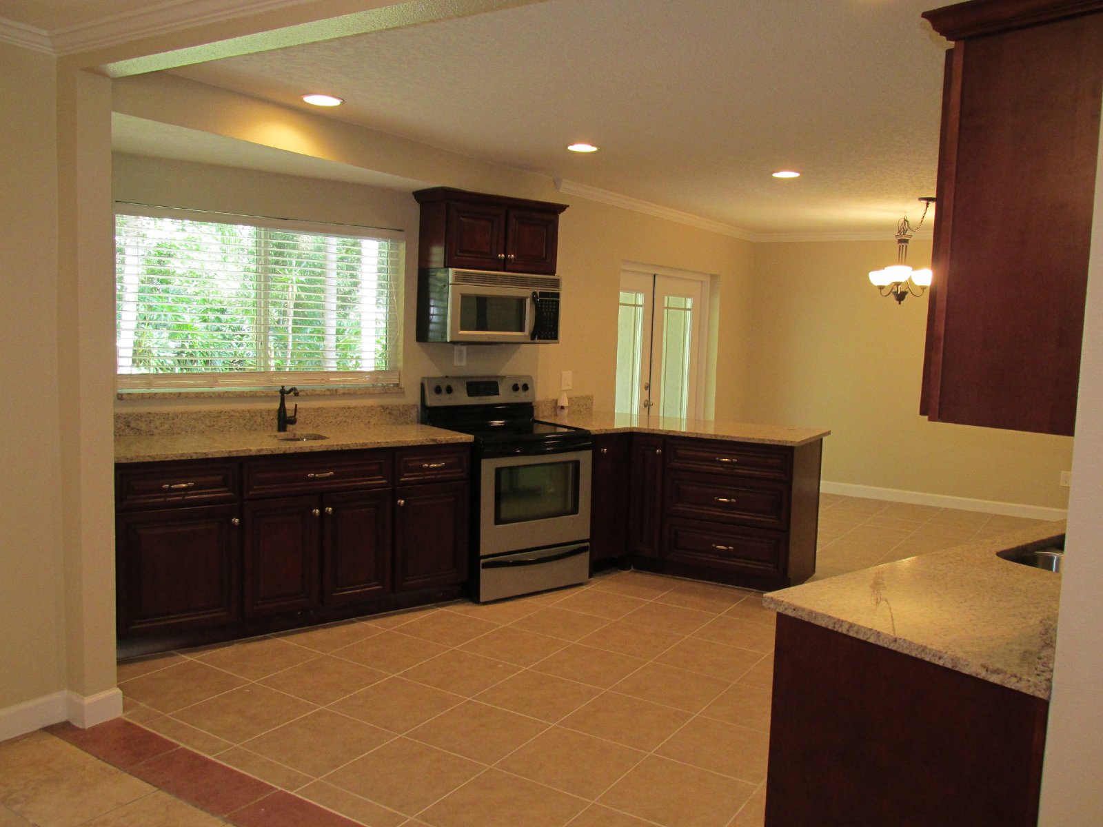 Like New!  Great location! property image
