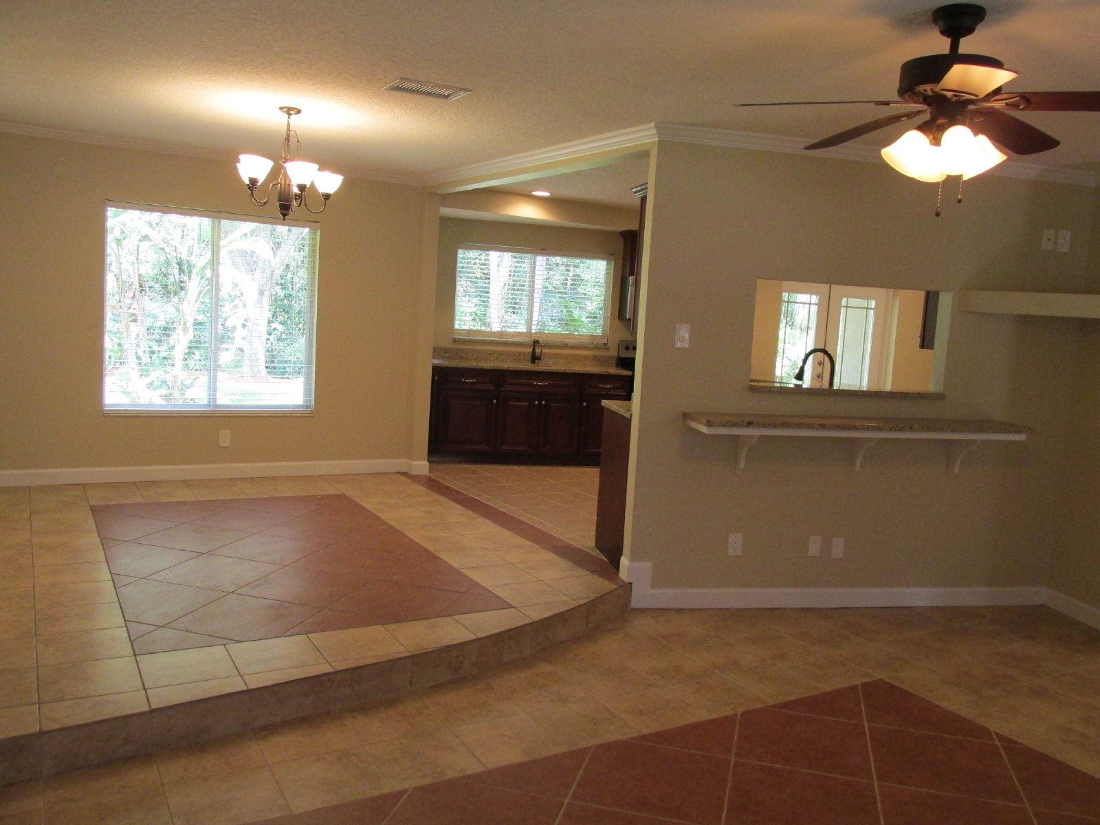 Like New!  Great location! property image