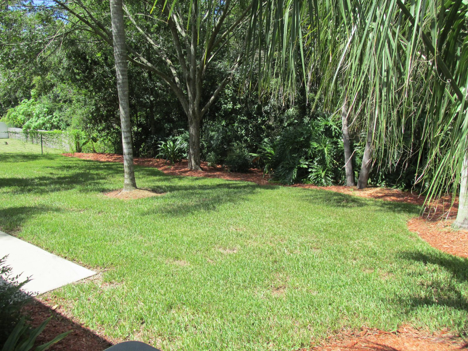 Like New!  Great location! property image