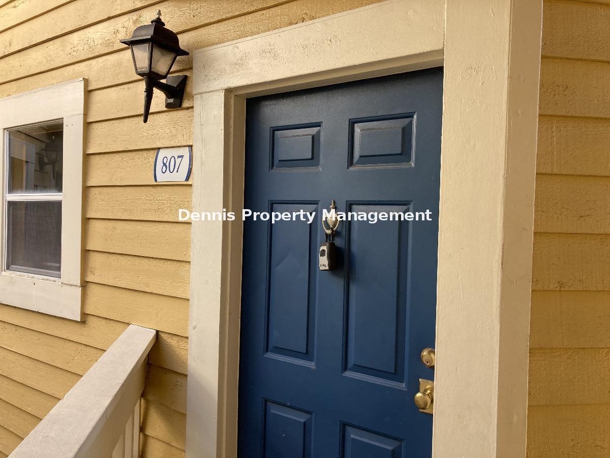 115 112th Ave NE Apt 807 Saint Petersburg, FL 337163262 Dennis