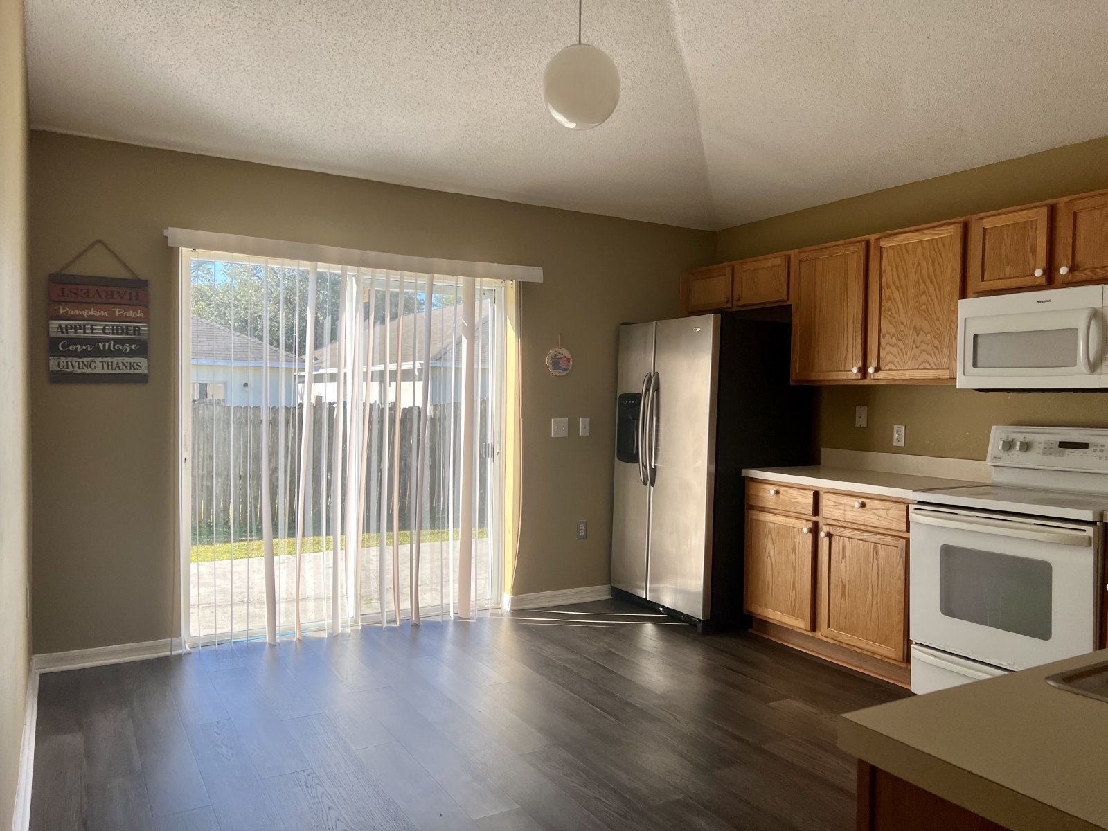 3/2/2 In Wesley Chapel Area! property image