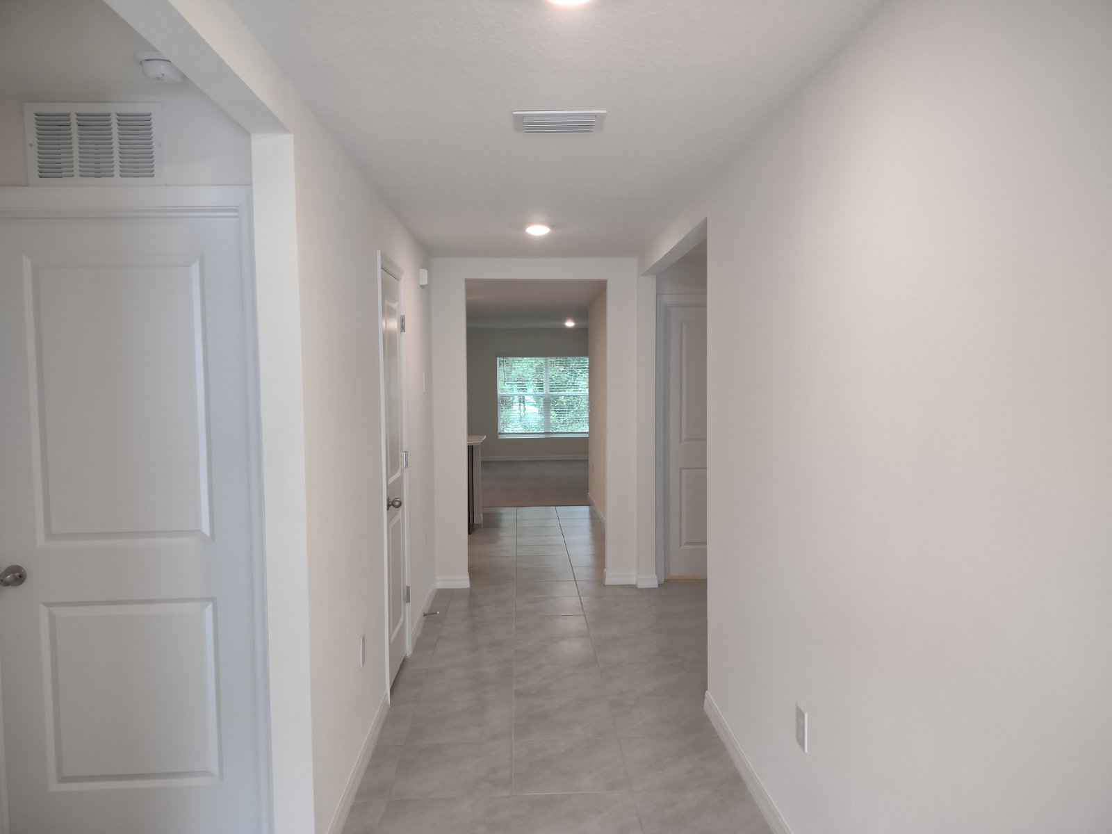 Gorgeous 4/2/2 In Hernando Oaks property image