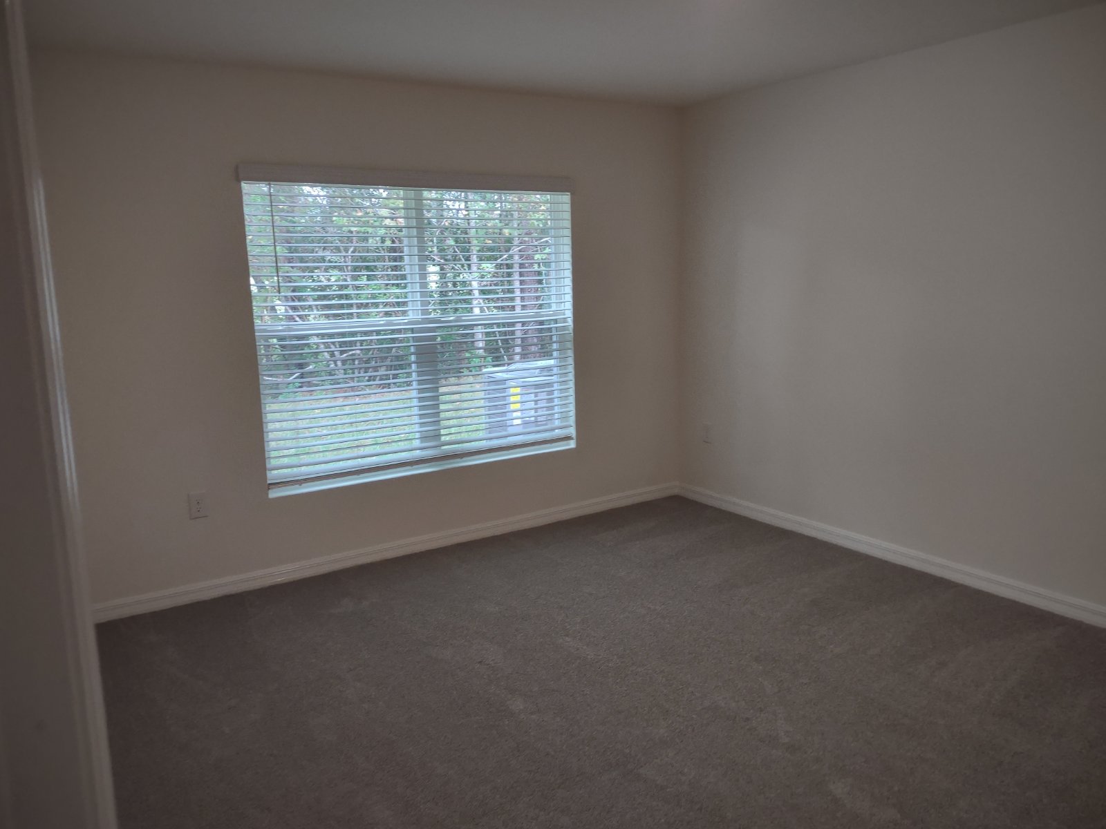 Gorgeous 4/2/2 In Hernando Oaks property image