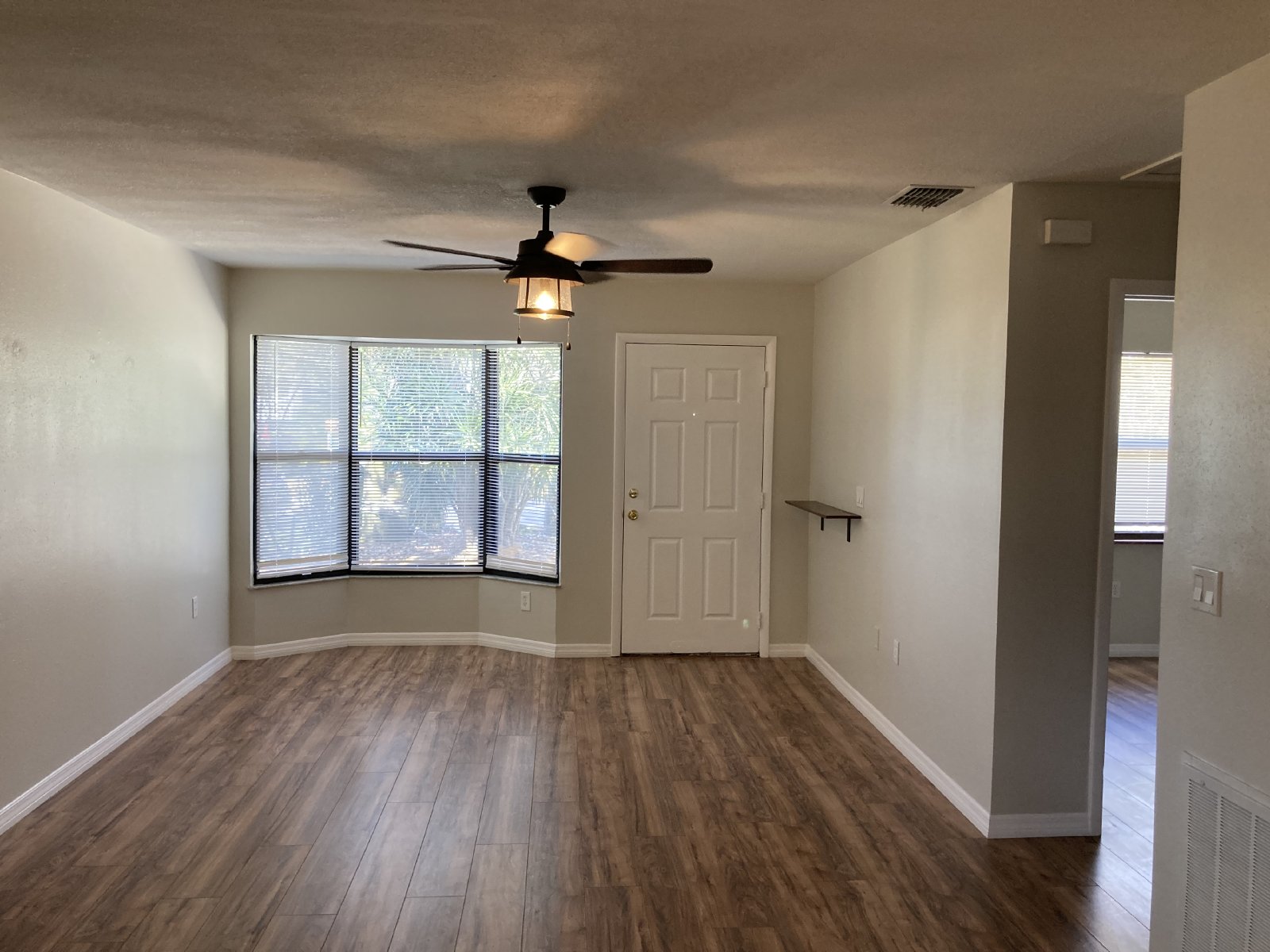 Adorable, Centrally Located 2/2 property image