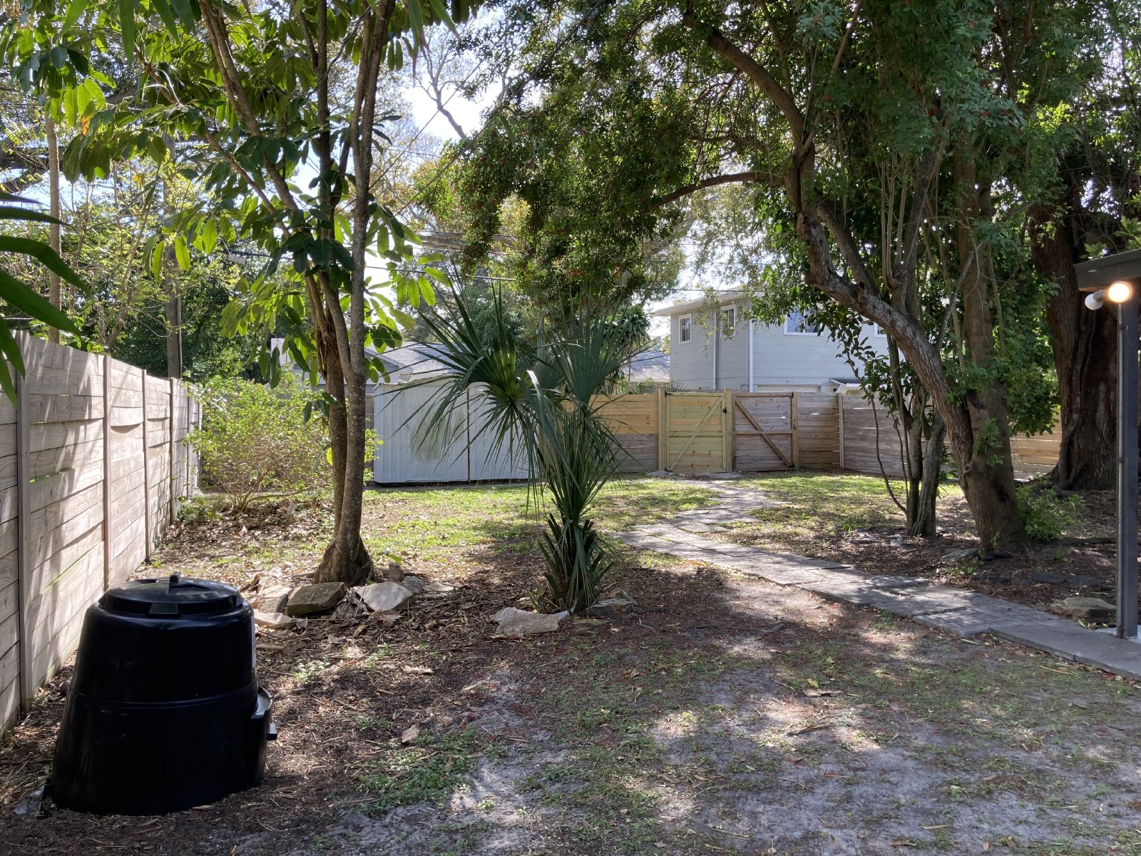 Adorable, Centrally Located 2/2 property image