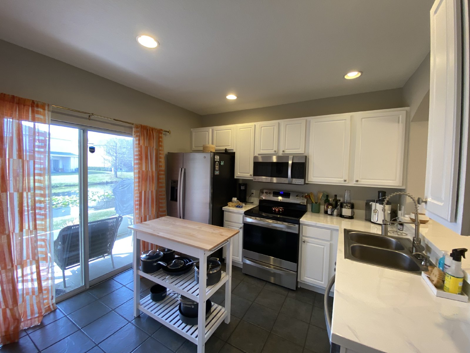 Gorgeous 3 Bed 2.5 Bath Odessa Townhouse property image