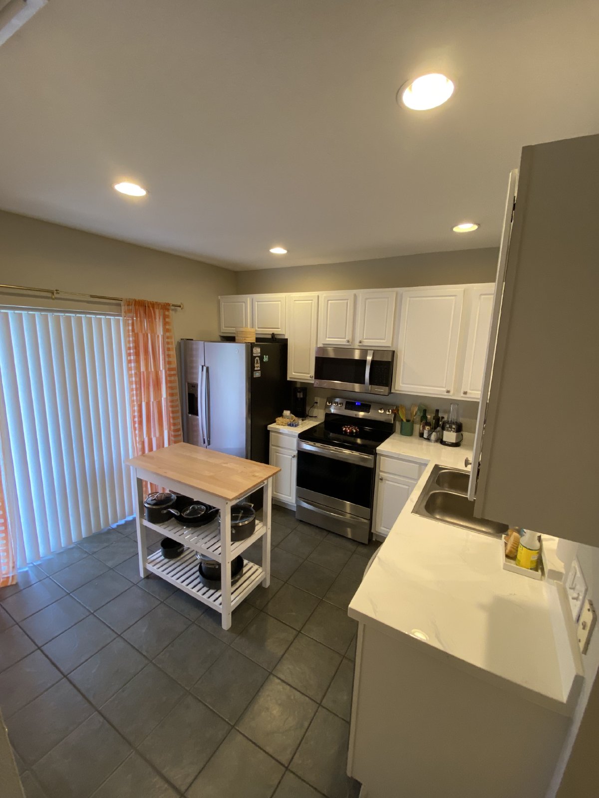 Gorgeous 3 Bed 2.5 Bath Odessa Townhouse property image