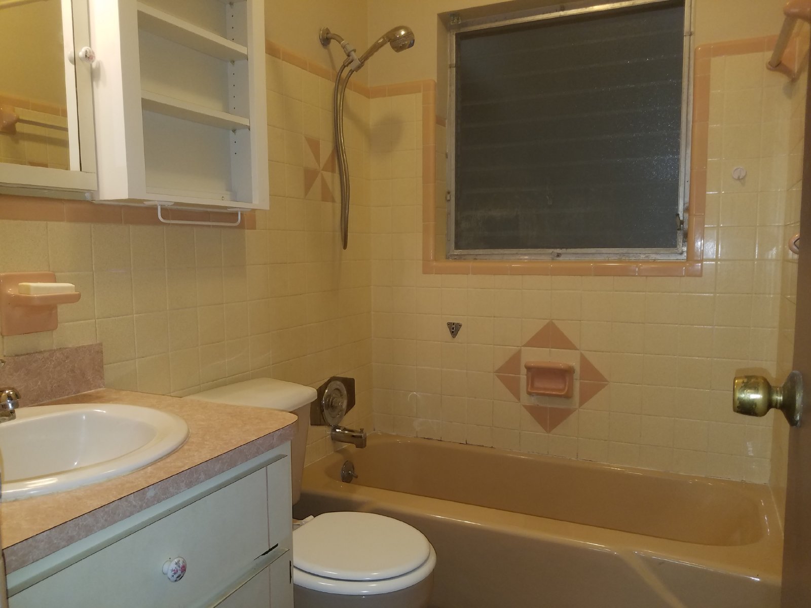 4 Bedroom 2 Bath property image