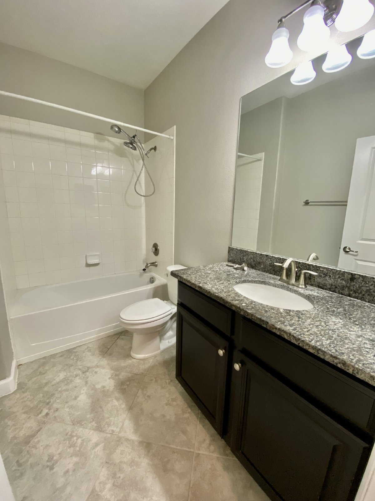 Captivating 3/2/2 Retreat In Belmont property image