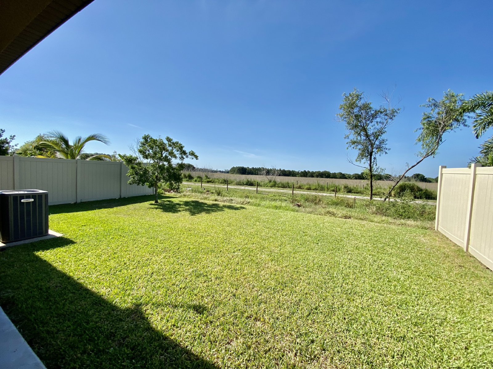 Captivating 3/2/2 Retreat In Belmont property image