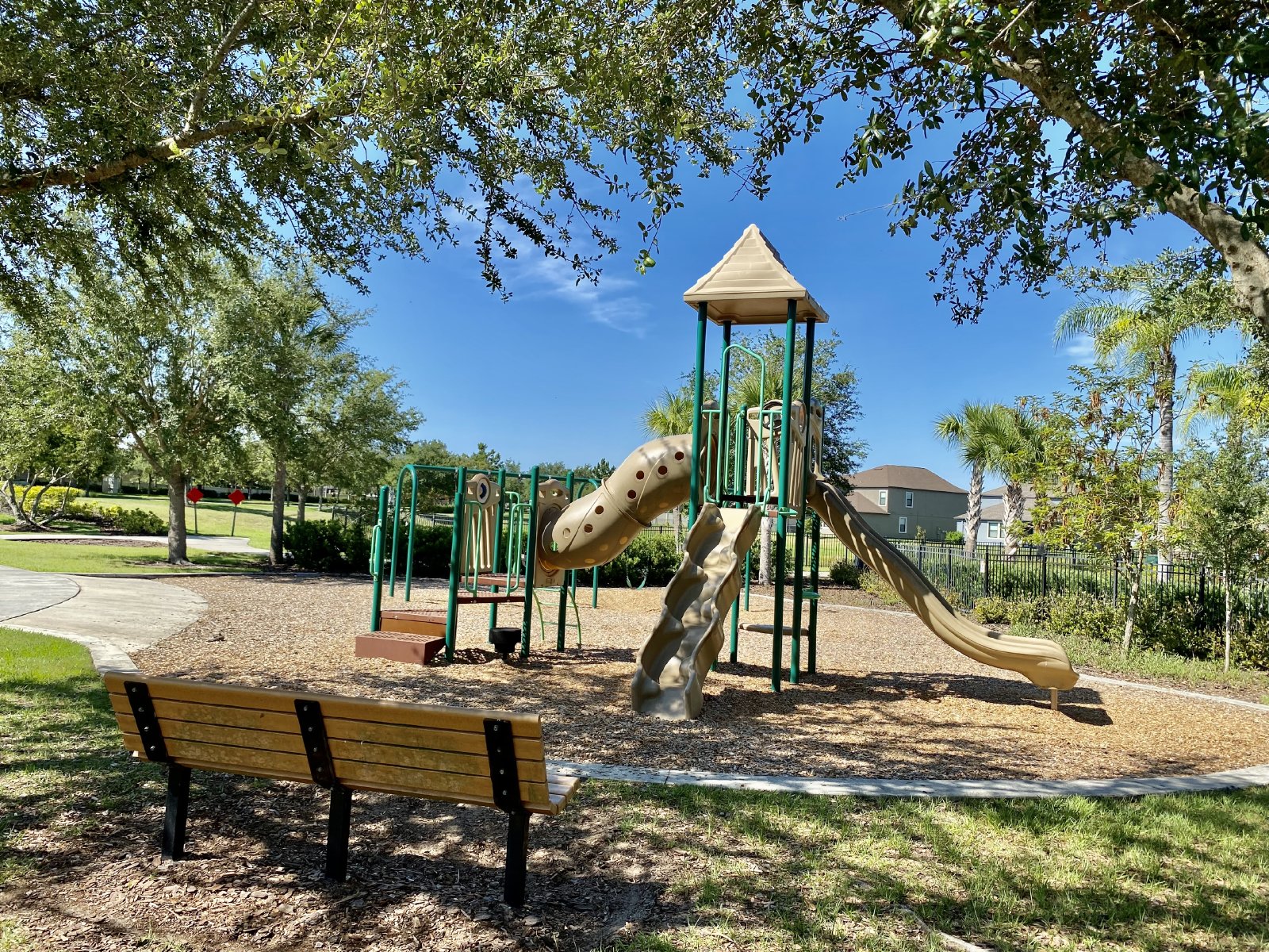 Captivating 3/2/2 Retreat In Belmont property image